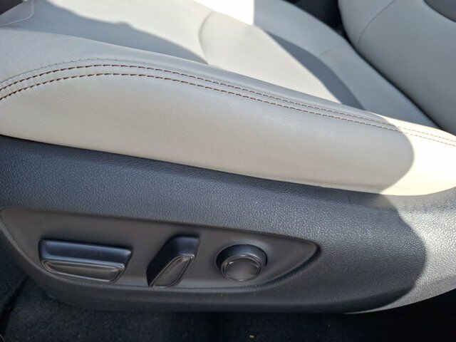 2022 Toyota RAV4 XLE Premium Hurst TX