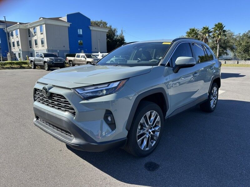 2022 Toyota RAV4 XLE Premium