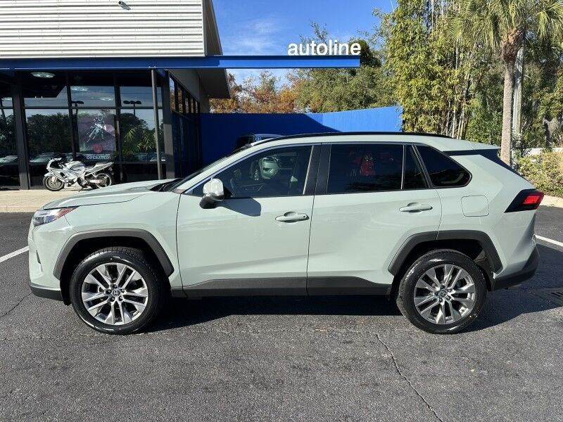 2022 Toyota RAV4 XLE Premium