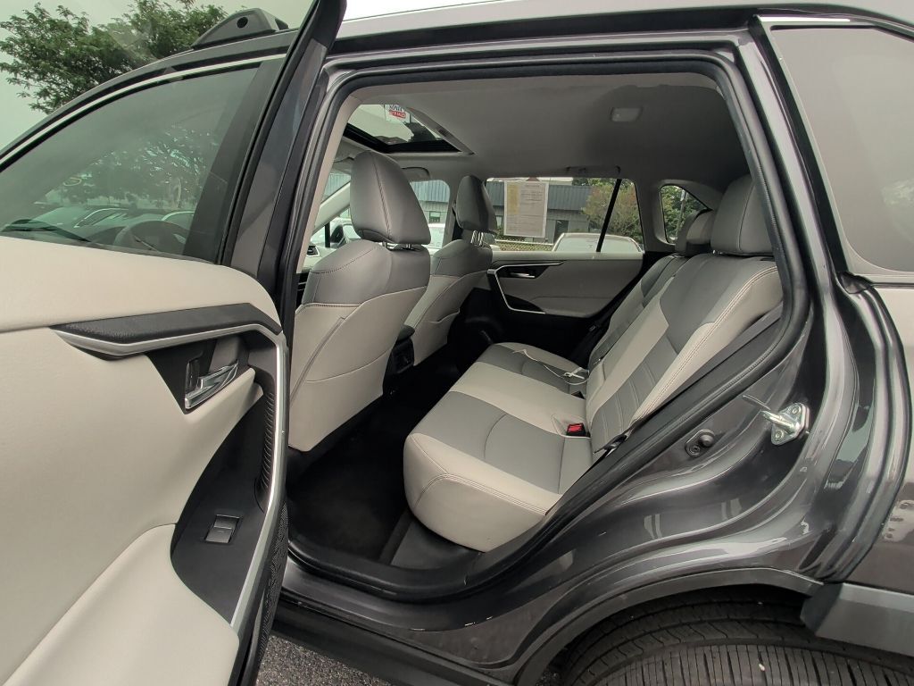 2022 Toyota RAV4 XLE Premium Worcester MA
