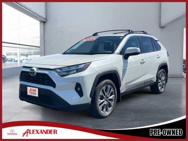 2022 Toyota RAV4 XLE Premium