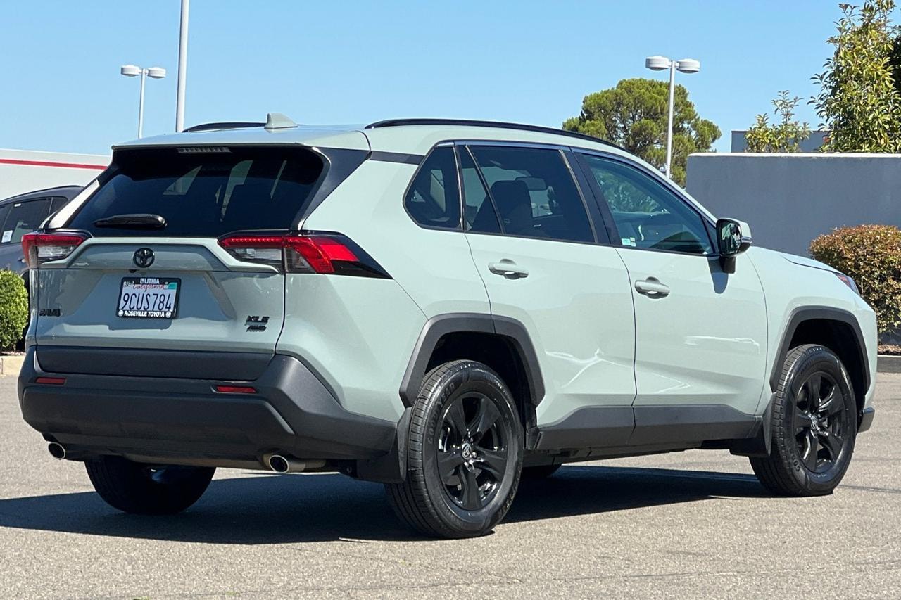 2022 Toyota RAV4 XLE