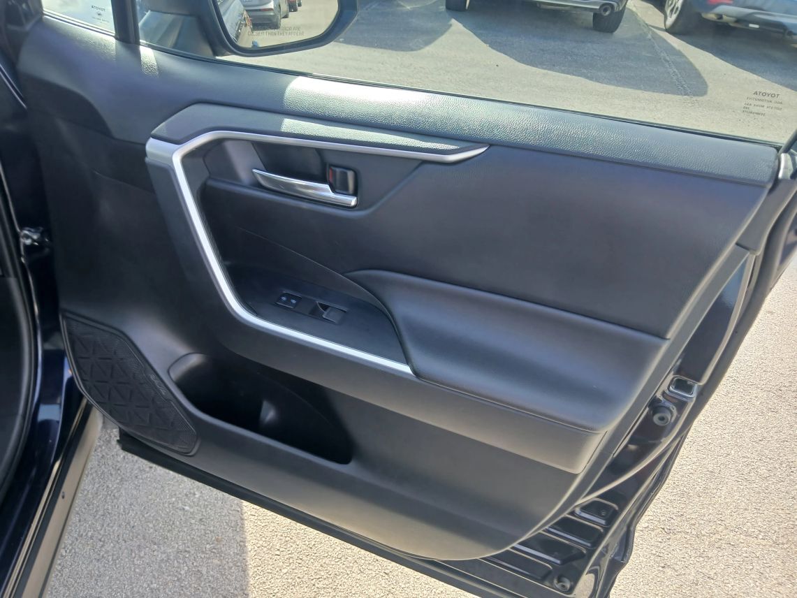2022 Toyota RAV4 XLE Sport Utility 4D Maitland FL