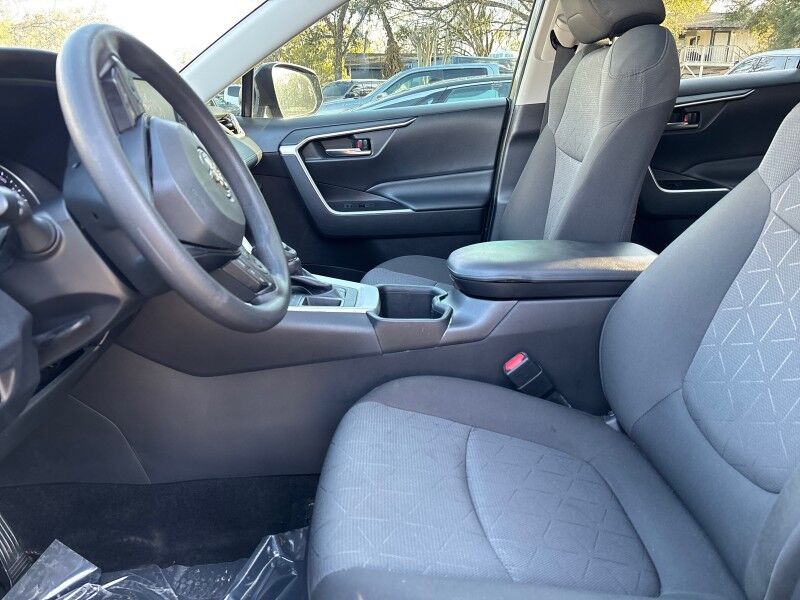 2022 Toyota RAV4 XLE w/CONVENIENCE PKG. SUNROOF. Seffner FL