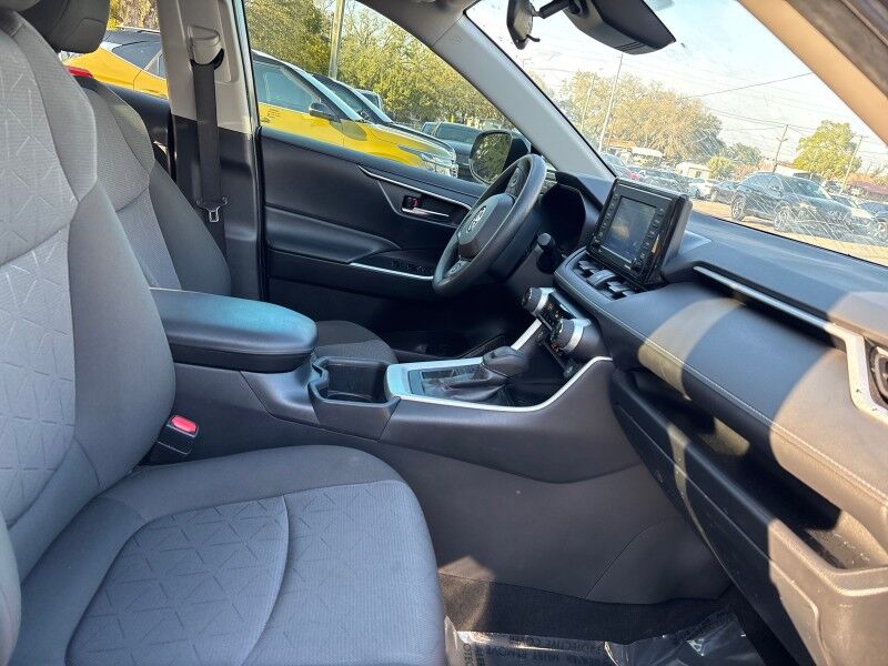 2022 Toyota RAV4 XLE w/CONVENIENCE PKG. SUNROOF. Seffner FL