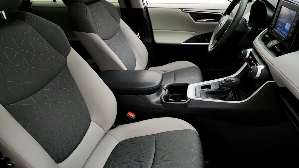 2022 Toyota RAV4 XLE Laurel MD