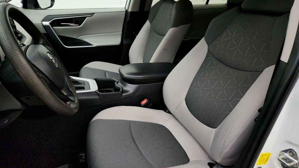 2022 Toyota RAV4 XLE Laurel MD