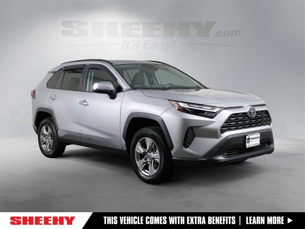 2022 Toyota RAV4 XLE