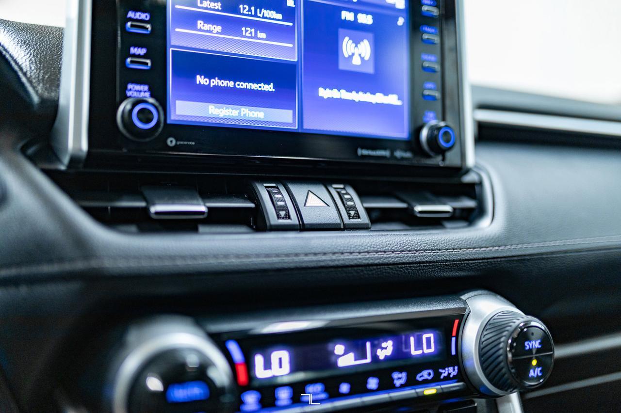 2022 Toyota Rav4 AWD XLE Leather Roof BCam Red Deer AB