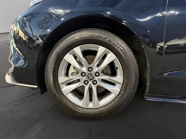 2022 Toyota Sienna XLE photo 8
