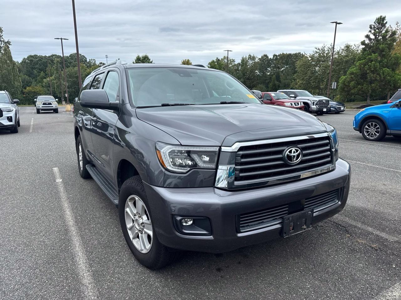 2022 Toyota Sequoia SR5 5.7L