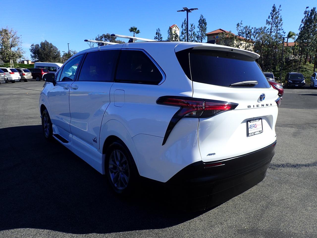 2022 Toyota Sienna LE Anaheim CA