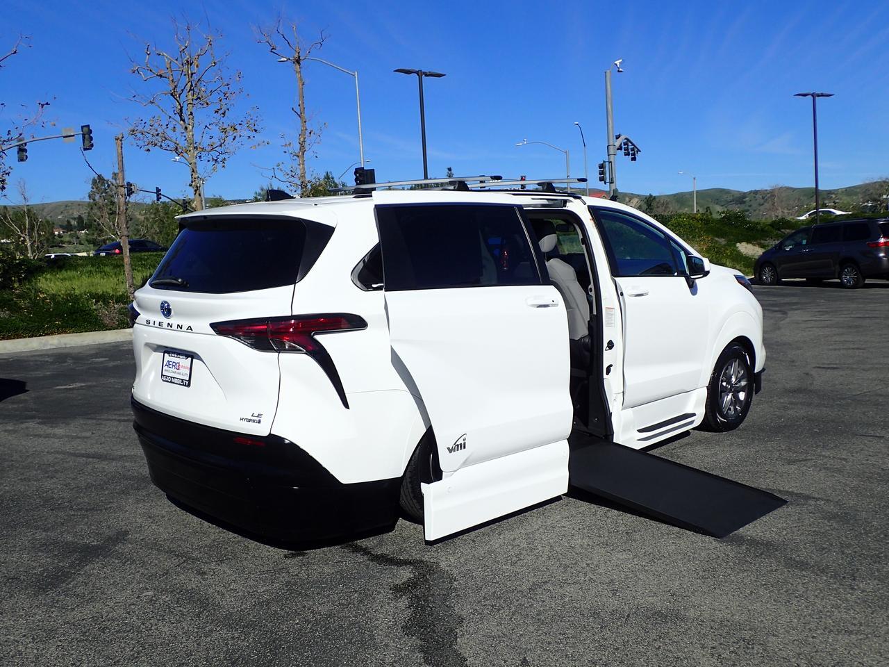 2022 Toyota Sienna LE Anaheim CA