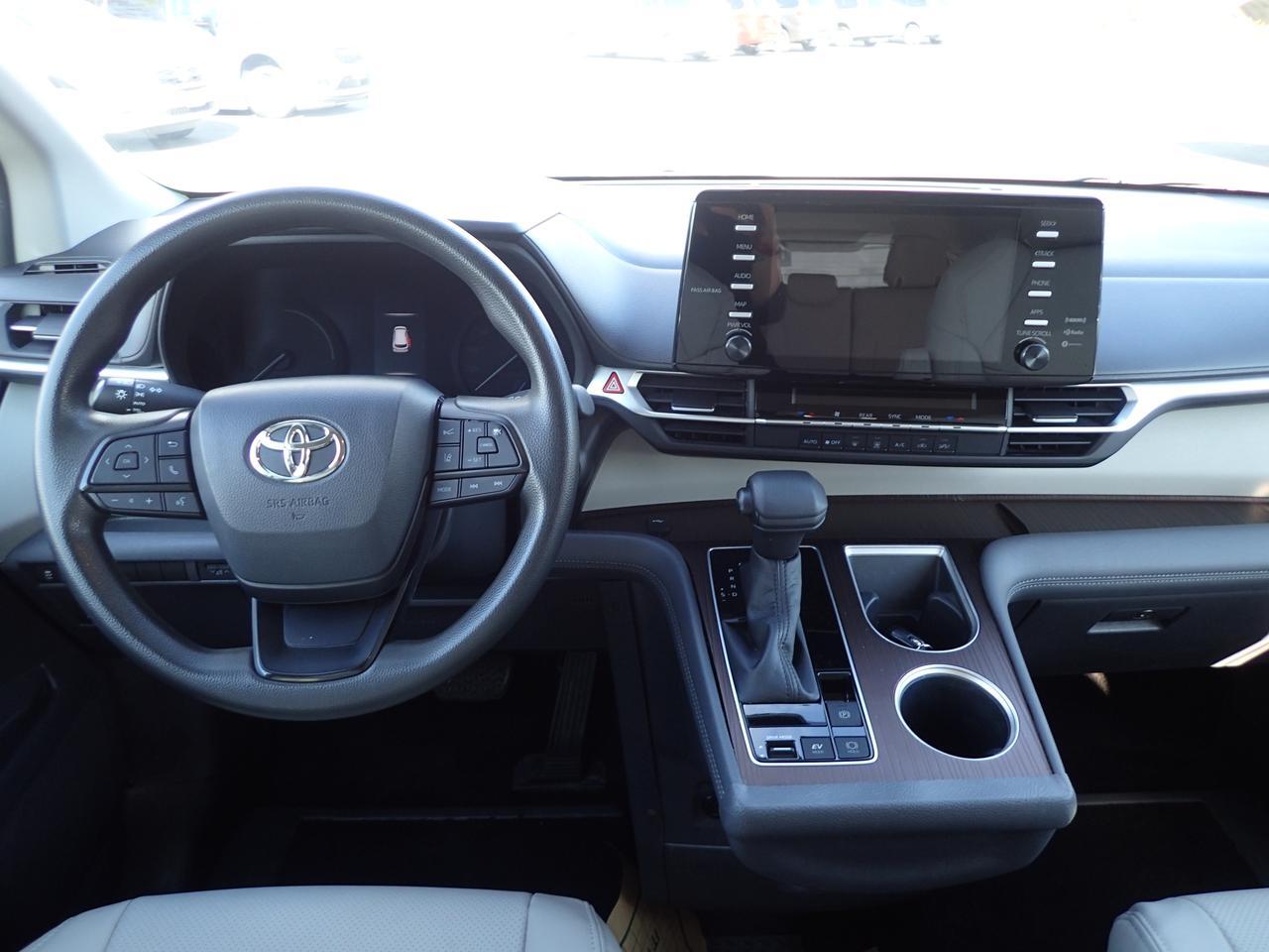 2022 Toyota Sienna LE Anaheim CA