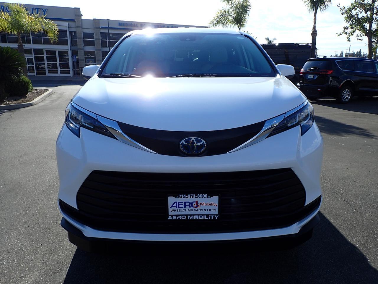 2022 Toyota Sienna LE Anaheim CA