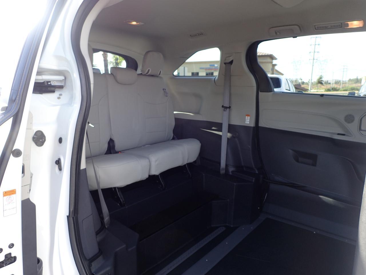 2022 Toyota Sienna LE Anaheim CA