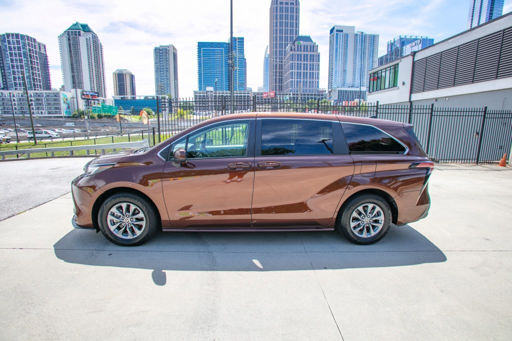 2022 Toyota Sienna LE Atlanta GA