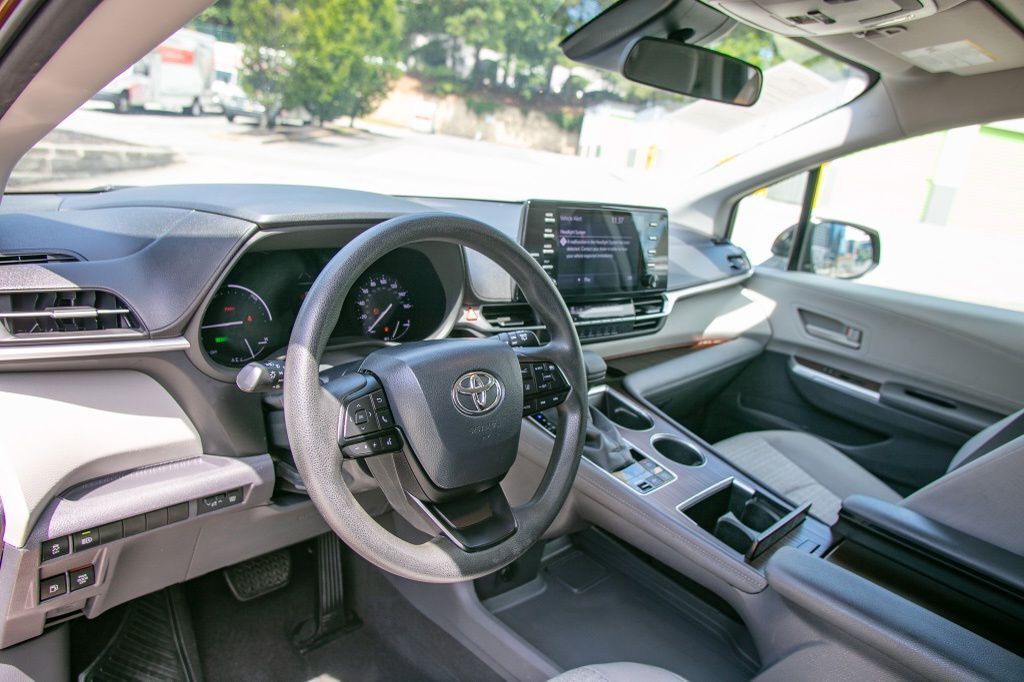 2022 Toyota Sienna LE Atlanta GA
