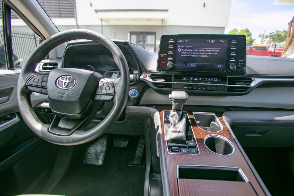 2022 Toyota Sienna LE Atlanta GA