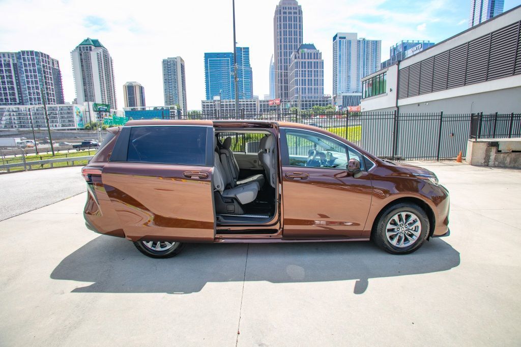 2022 Toyota Sienna LE Atlanta GA