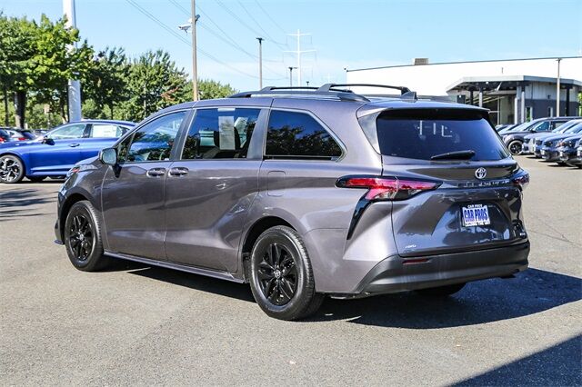 2022 Toyota Sienna LE Renton WA