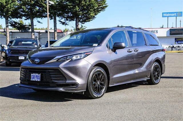 2022 Toyota Sienna LE Renton WA