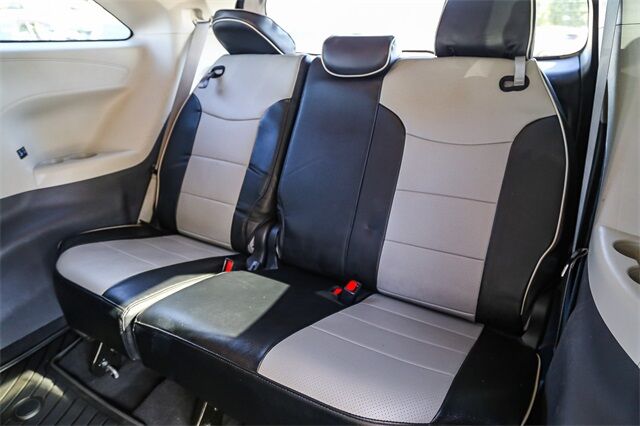 2022 Toyota Sienna LE Renton WA