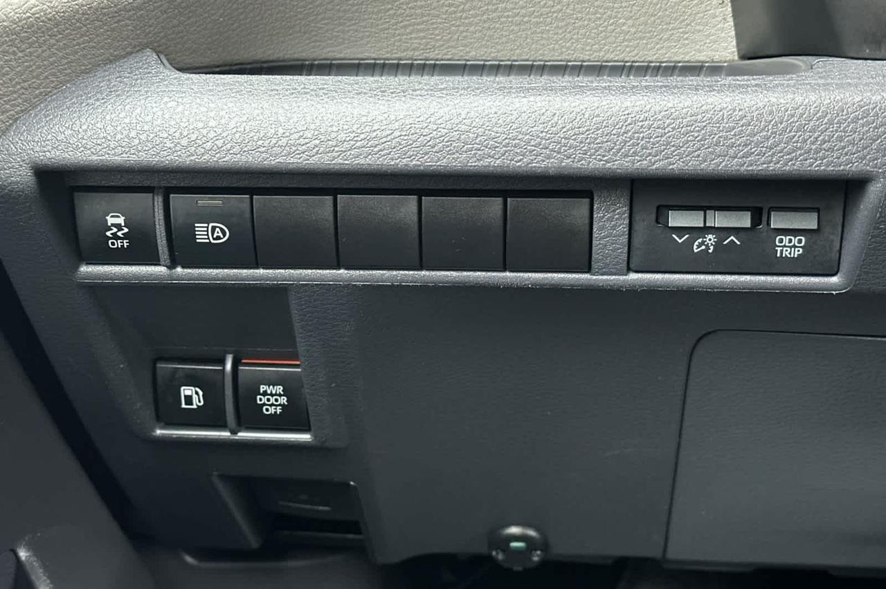 2022 Toyota Sienna LE Roseville CA