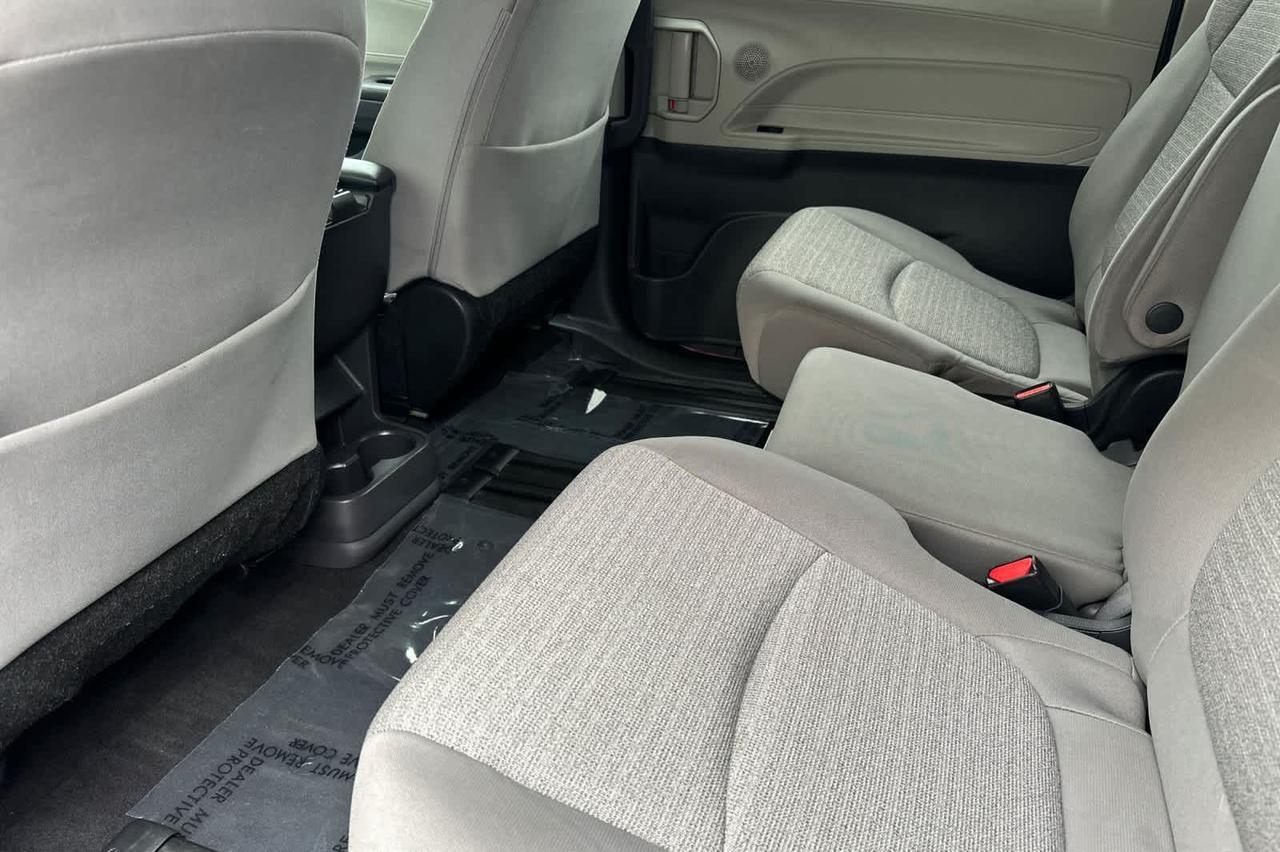 2022 Toyota Sienna LE Roseville CA