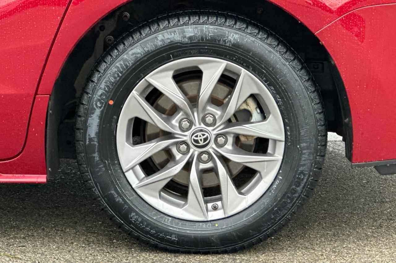 2022 Toyota Sienna LE Roseville CA