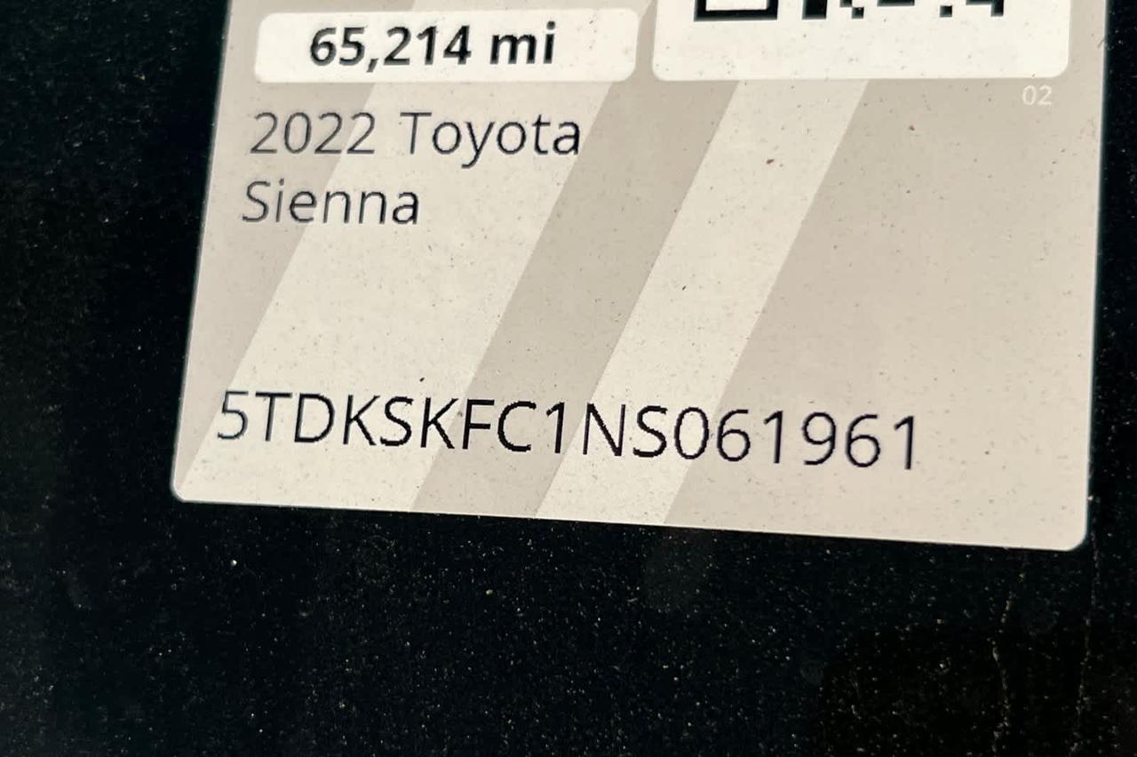 2022 Toyota Sienna LE Roseville CA