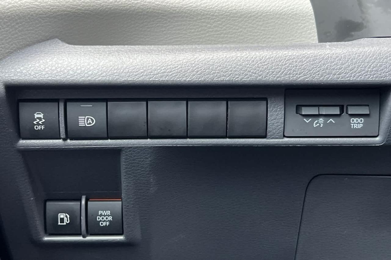 2022 Toyota Sienna LE Roseville CA