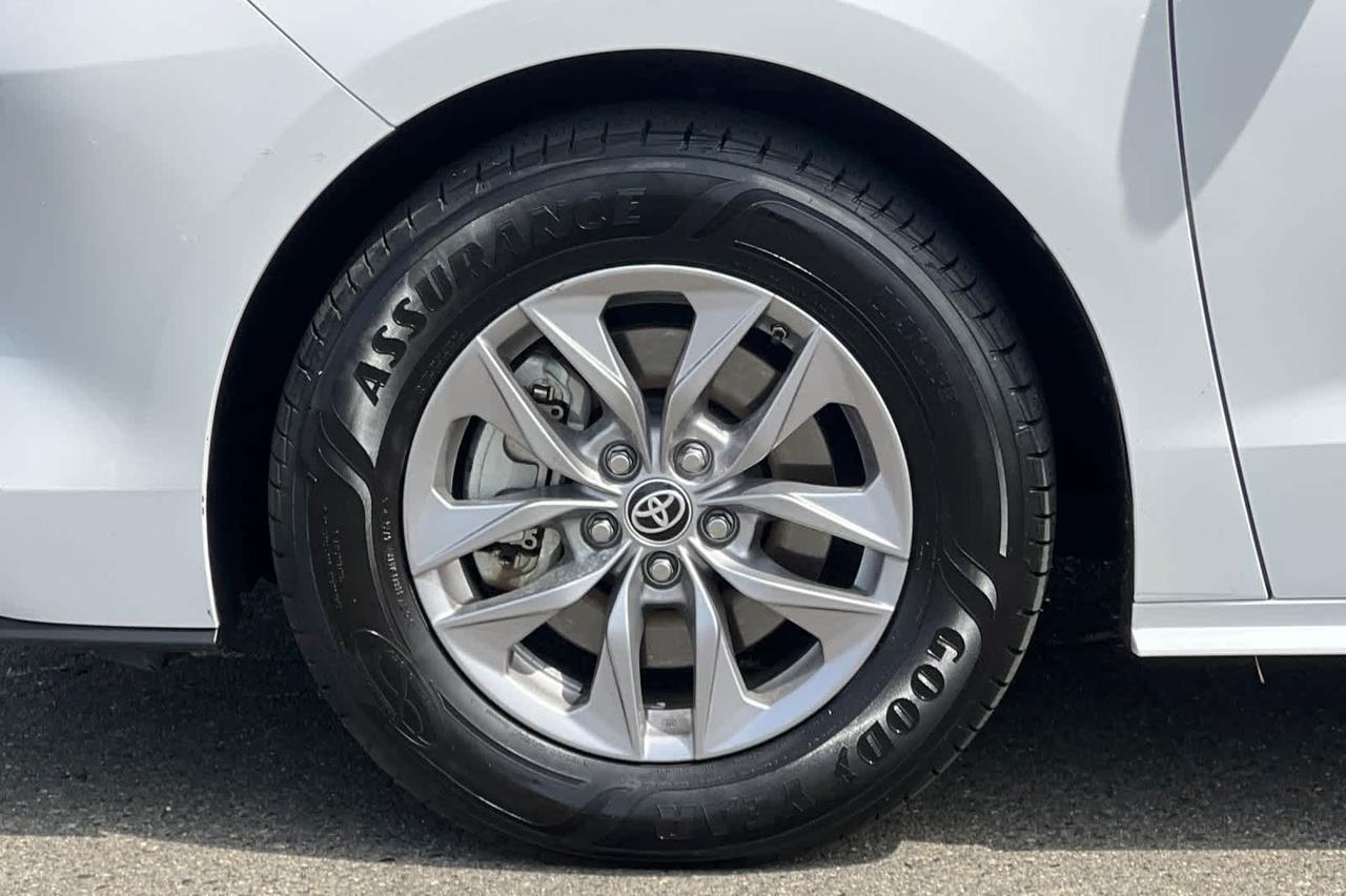 2022 Toyota Sienna LE Roseville CA