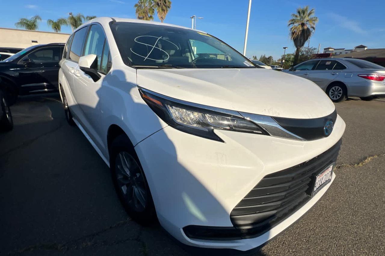 2022 Toyota Sienna LE Roseville CA