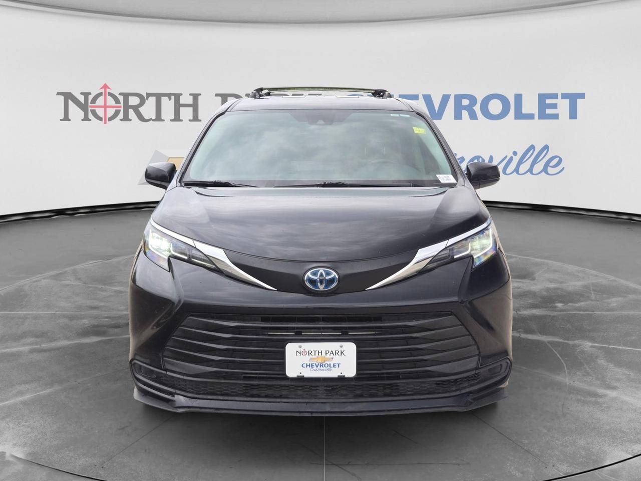 2022 Toyota Sienna LE Castroville TX