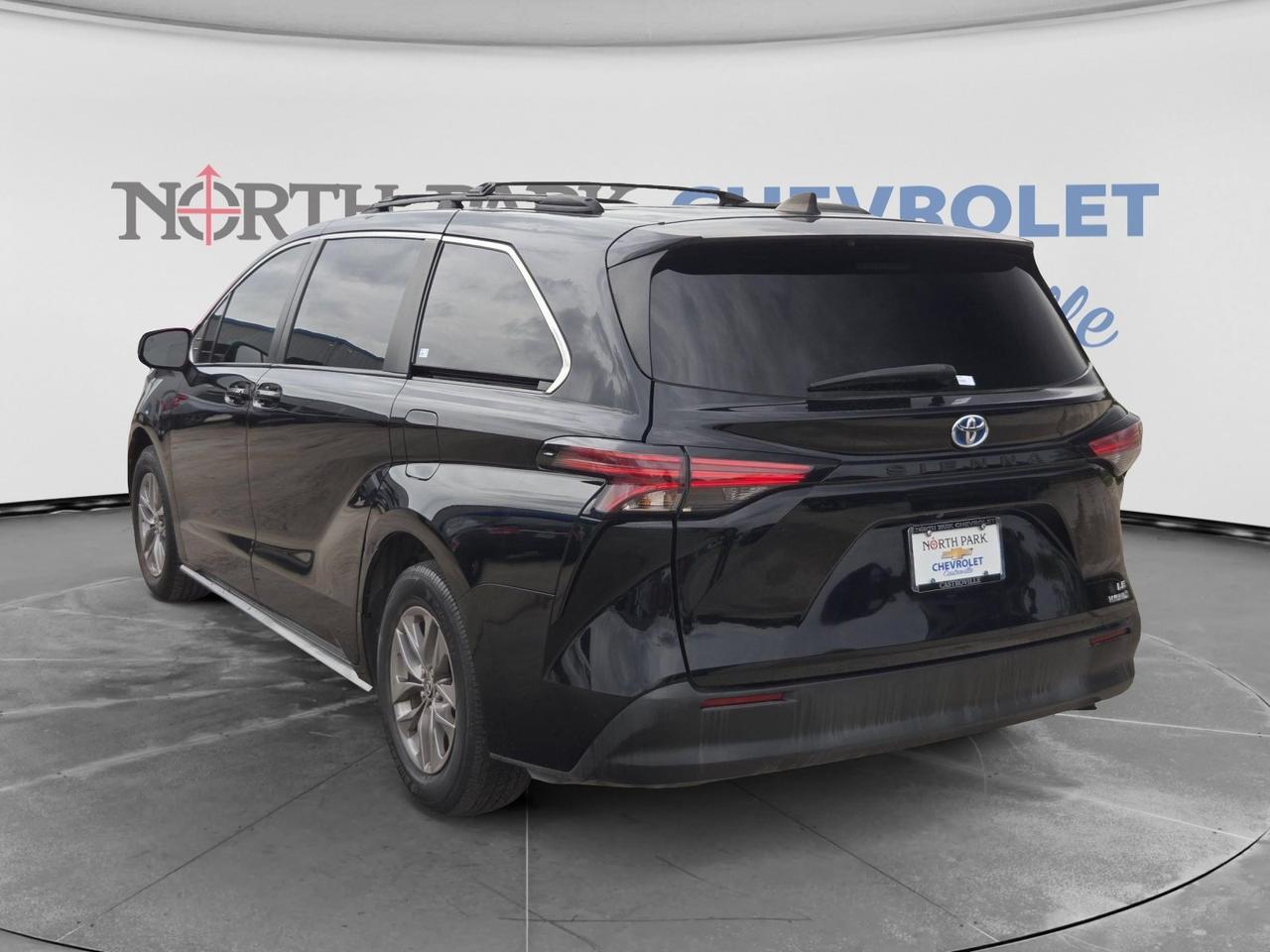 2022 Toyota Sienna LE Castroville TX