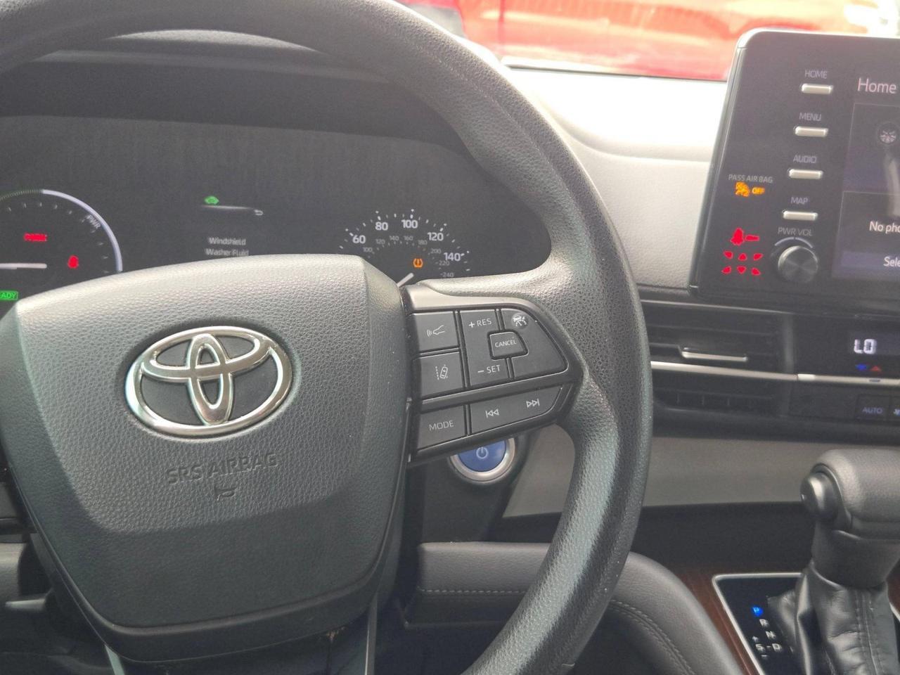 2022 Toyota Sienna LE Castroville TX