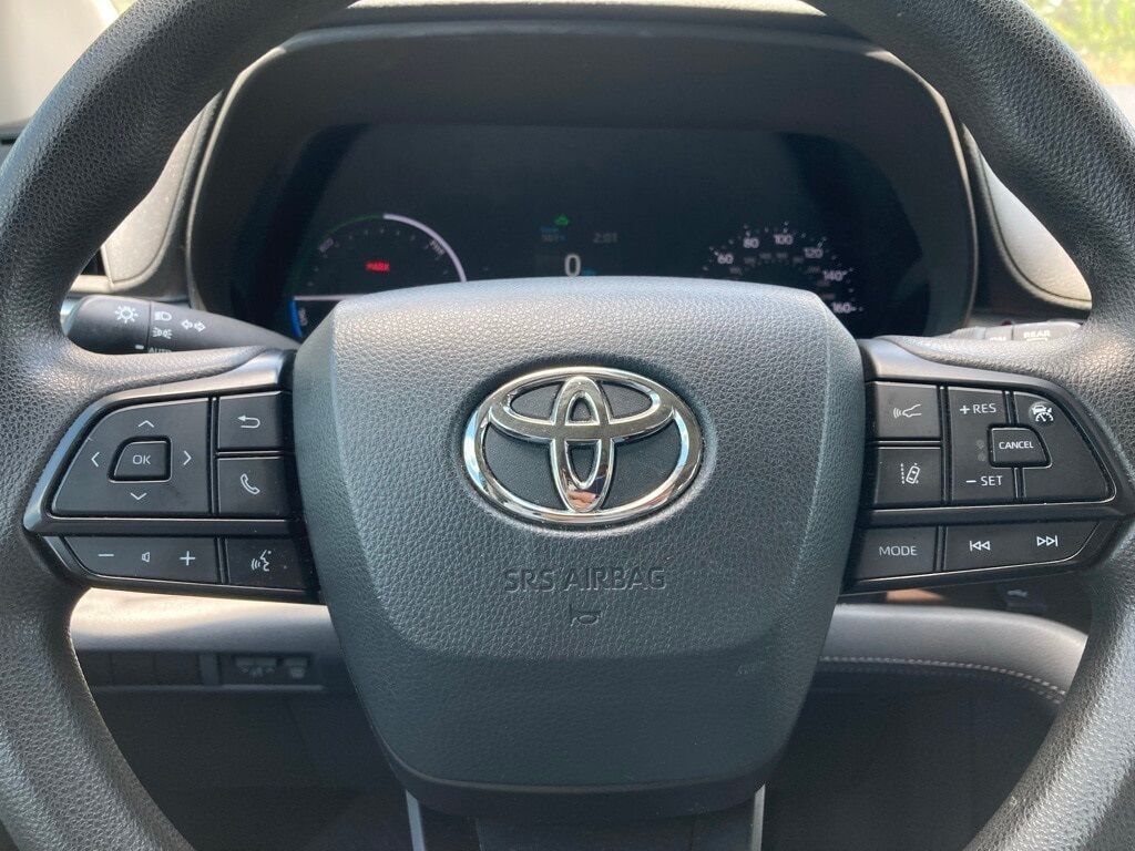 2022 Toyota Sienna LE San Antonio TX