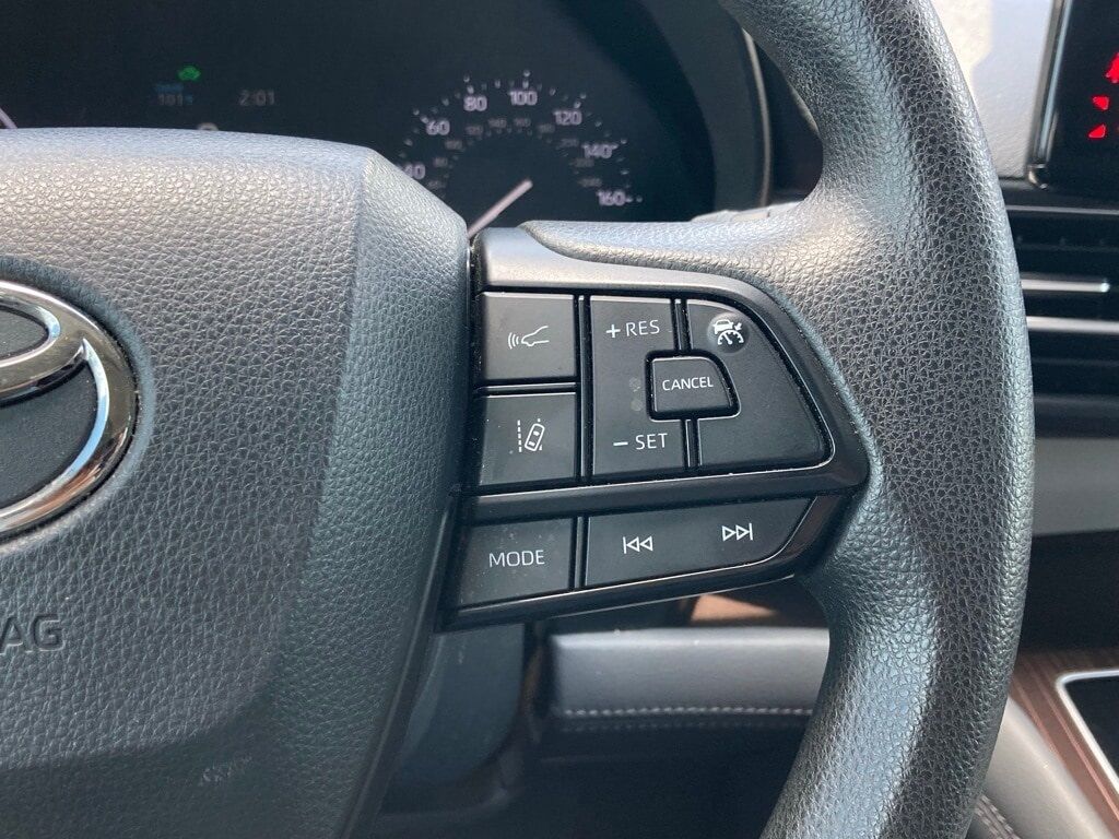 2022 Toyota Sienna LE San Antonio TX