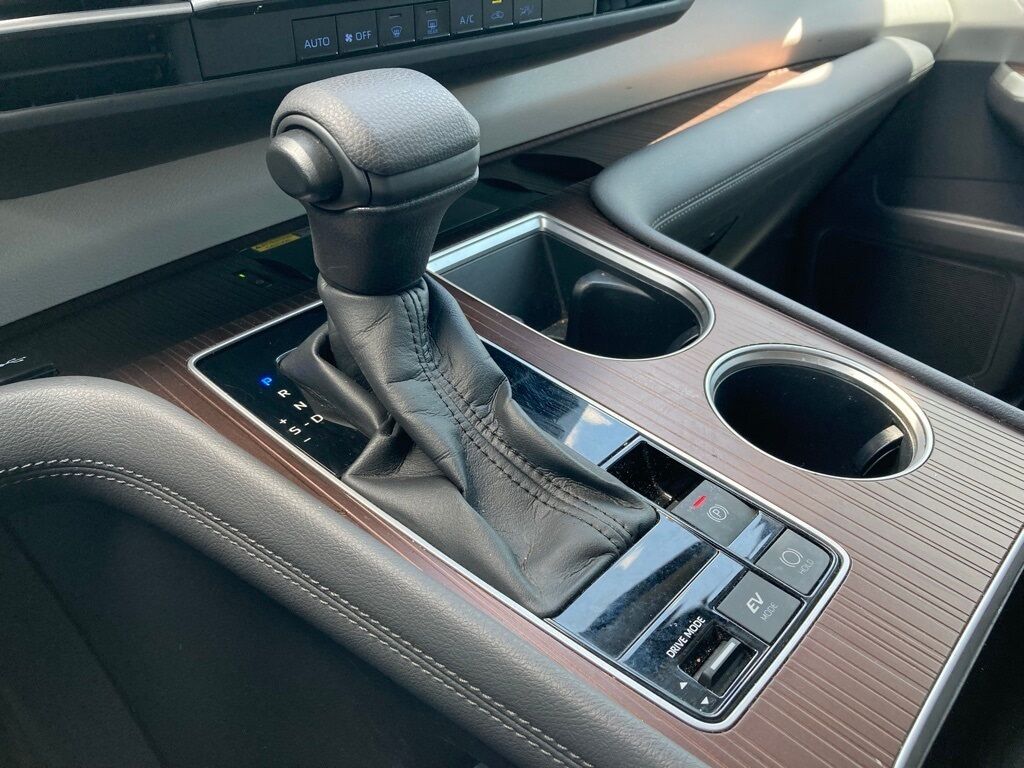 2022 Toyota Sienna LE San Antonio TX