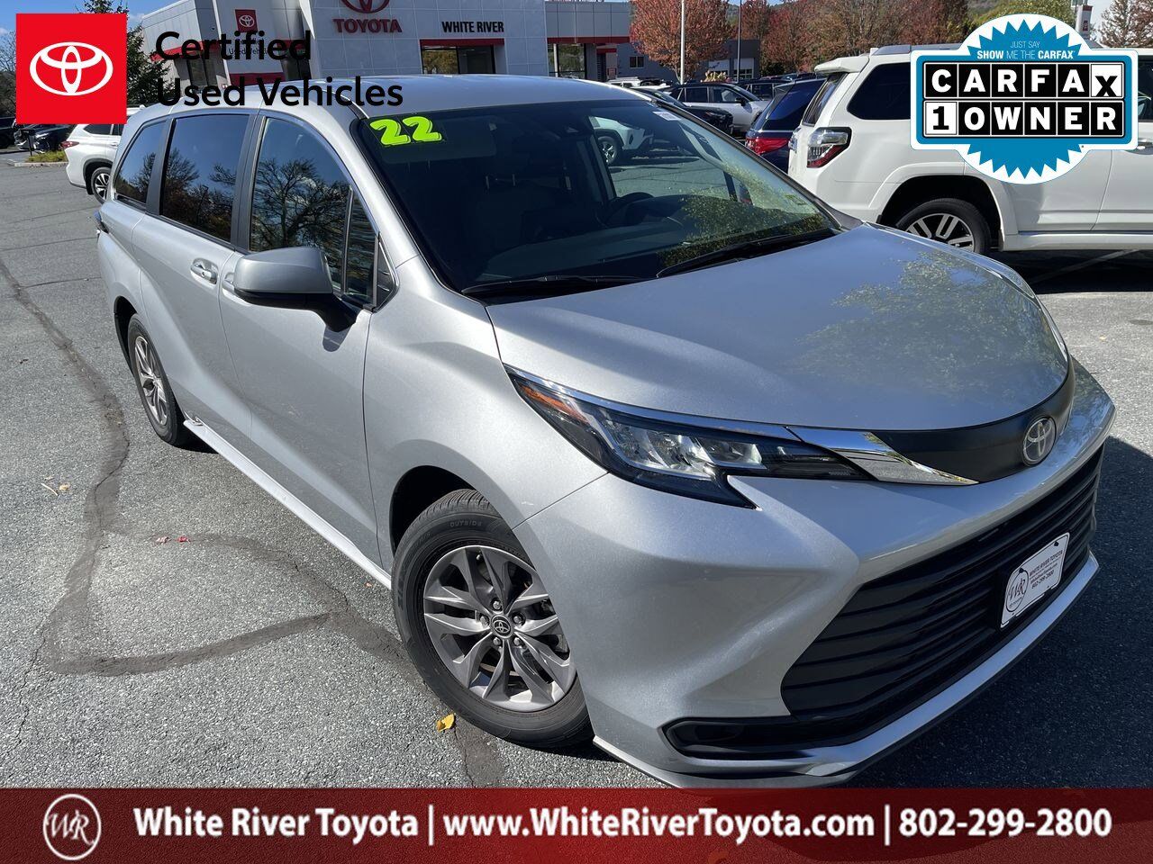 2022 Toyota Sienna LE