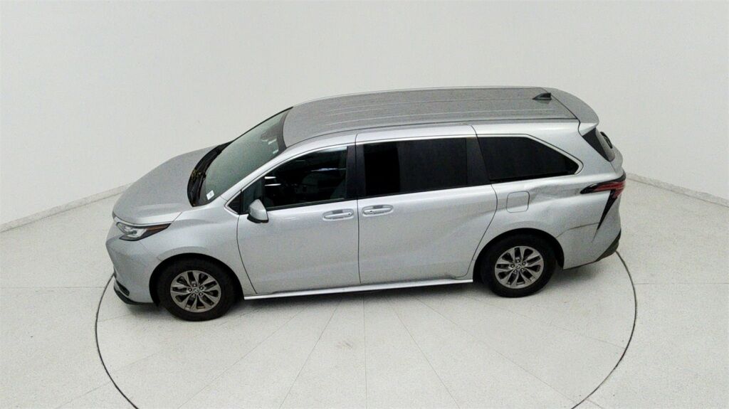 2022 Toyota Sienna LE Laurel MD