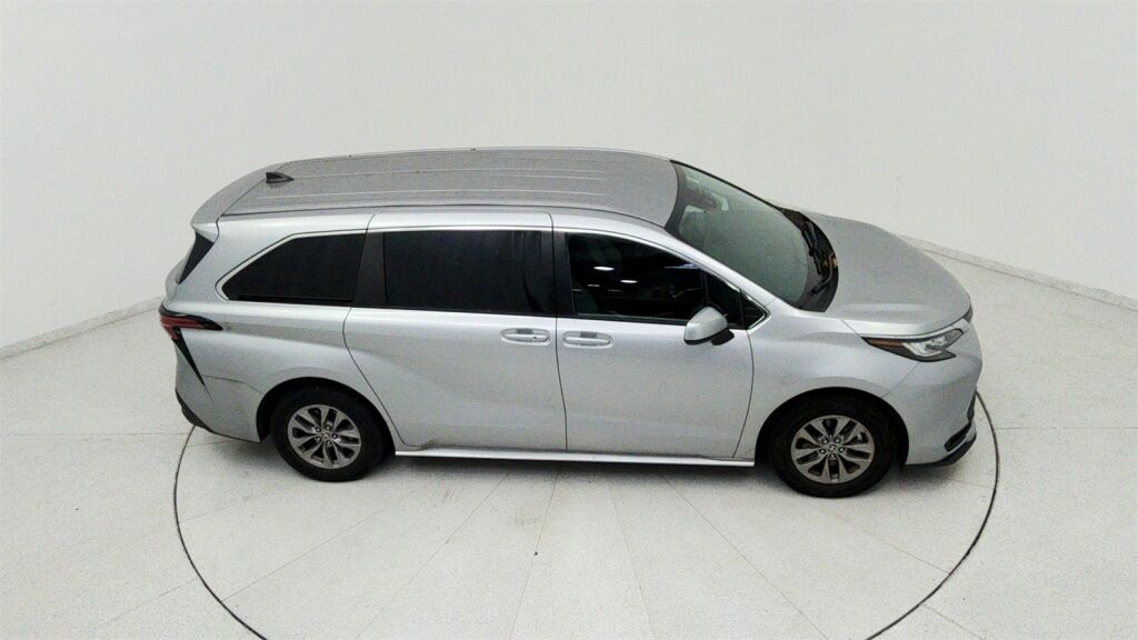 2022 Toyota Sienna LE Laurel MD