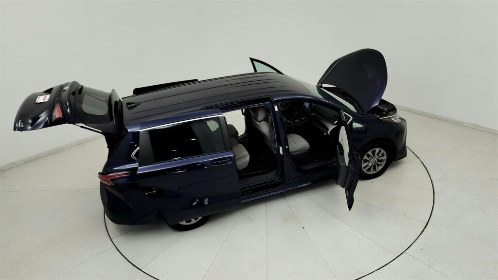 2022 Toyota Sienna LE Laurel MD