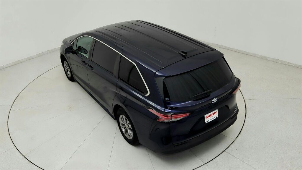 2022 Toyota Sienna LE Laurel MD