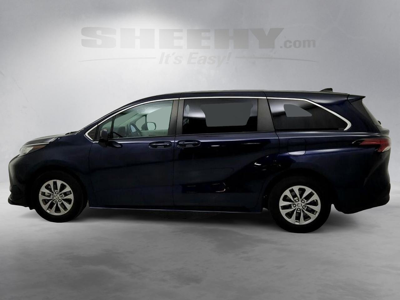 2022 Toyota Sienna LE Laurel MD
