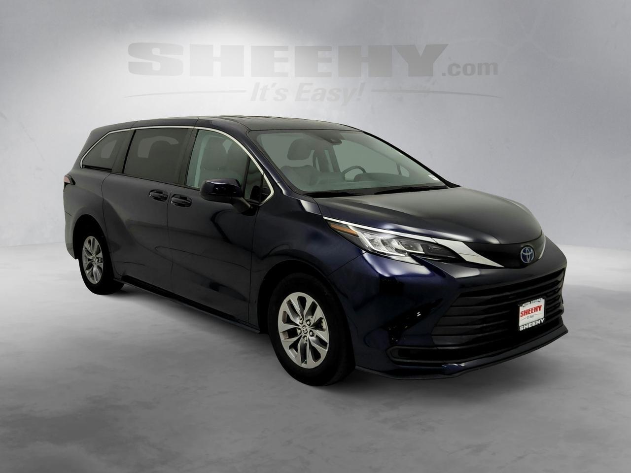 2022 Toyota Sienna LE Laurel MD