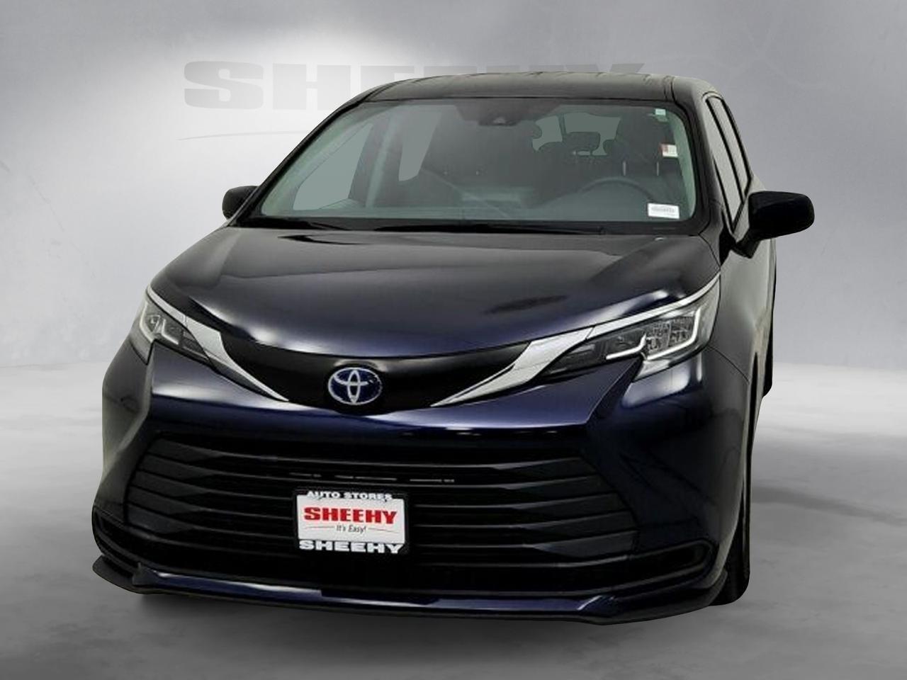 2022 Toyota Sienna LE Laurel MD