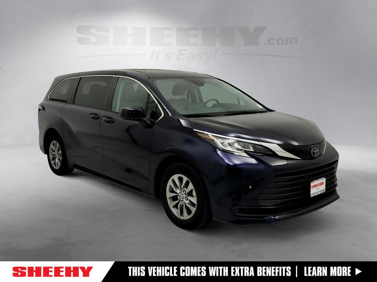 2022 Toyota Sienna LE