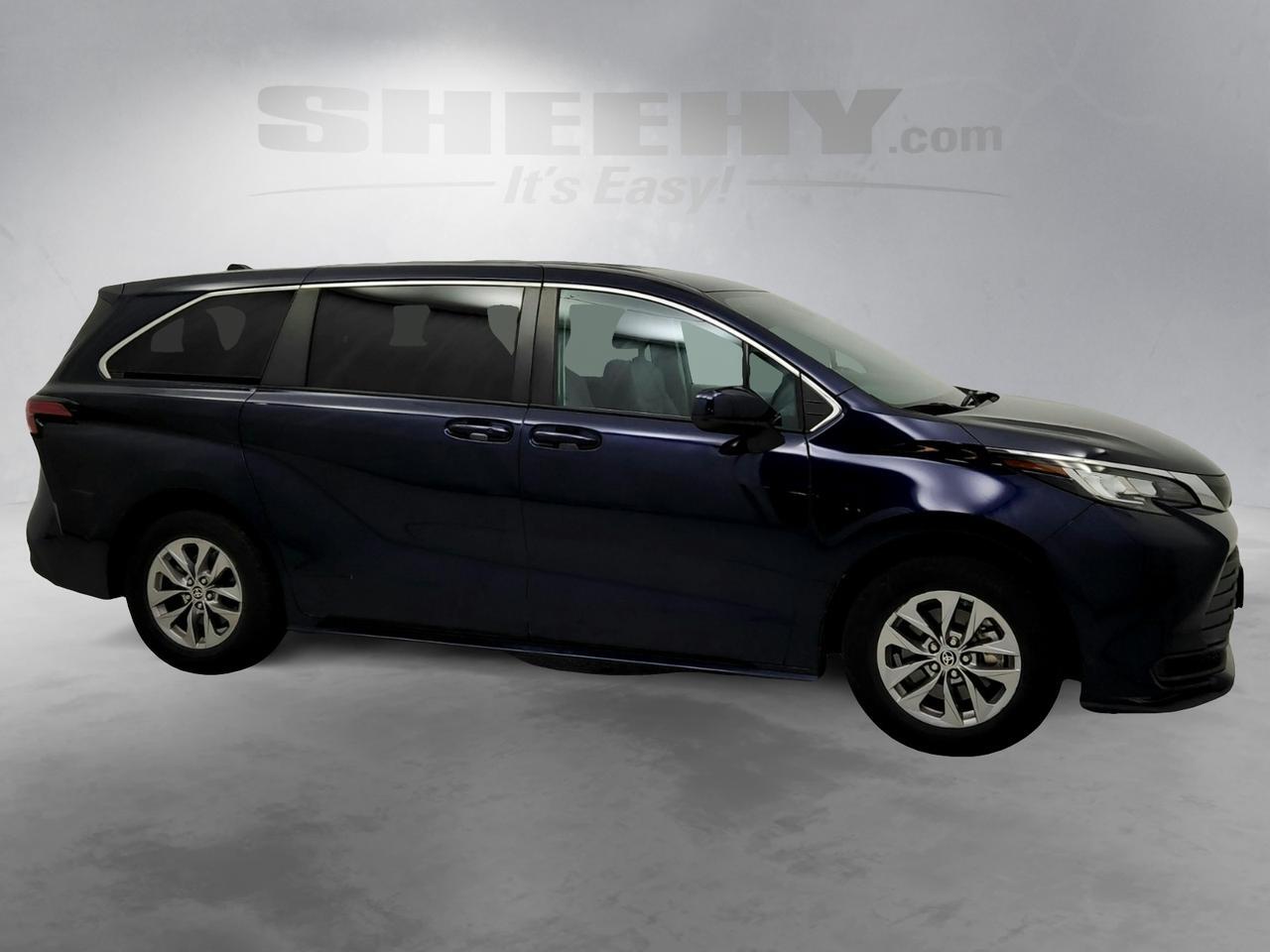 2022 Toyota Sienna LE Laurel MD